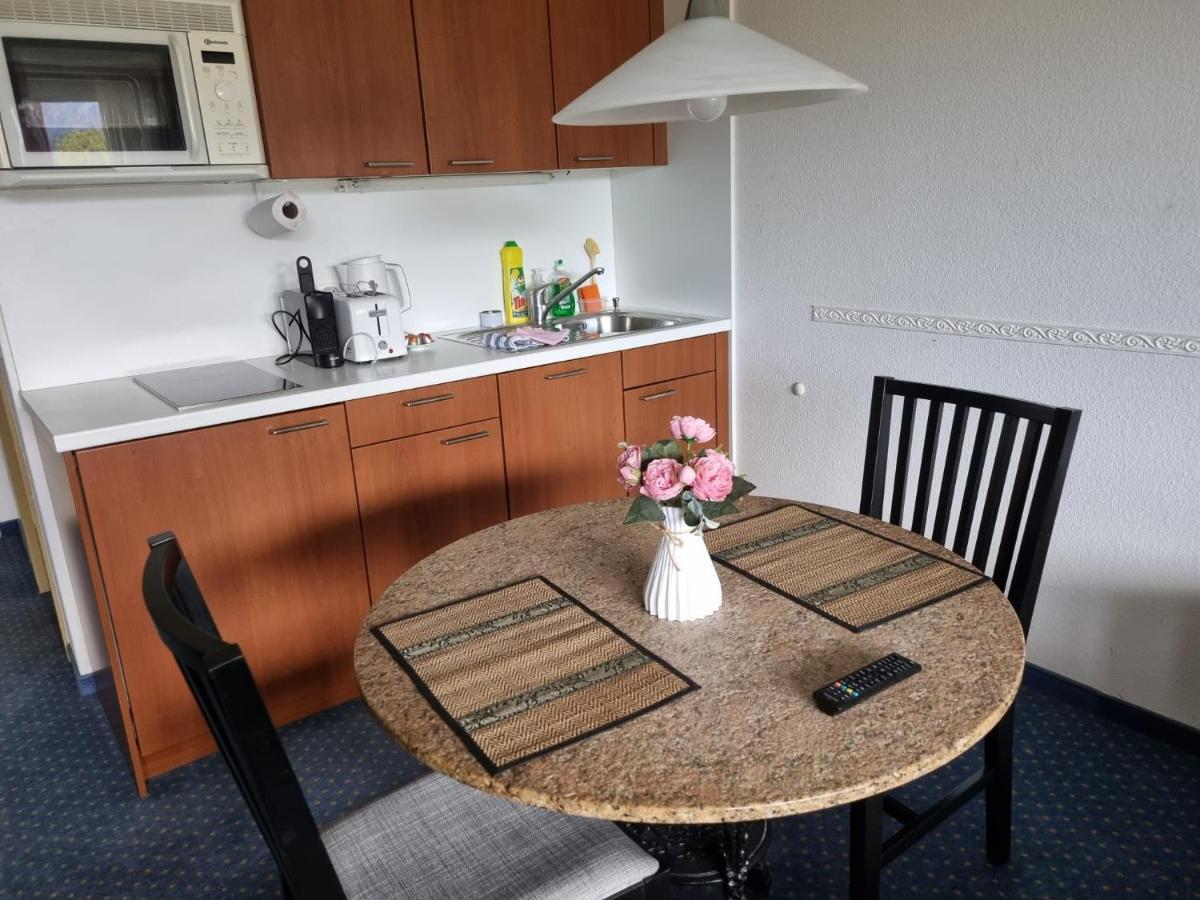 Priv. Apartment Bei Swiss Holiday Park Morschach Exterior photo
